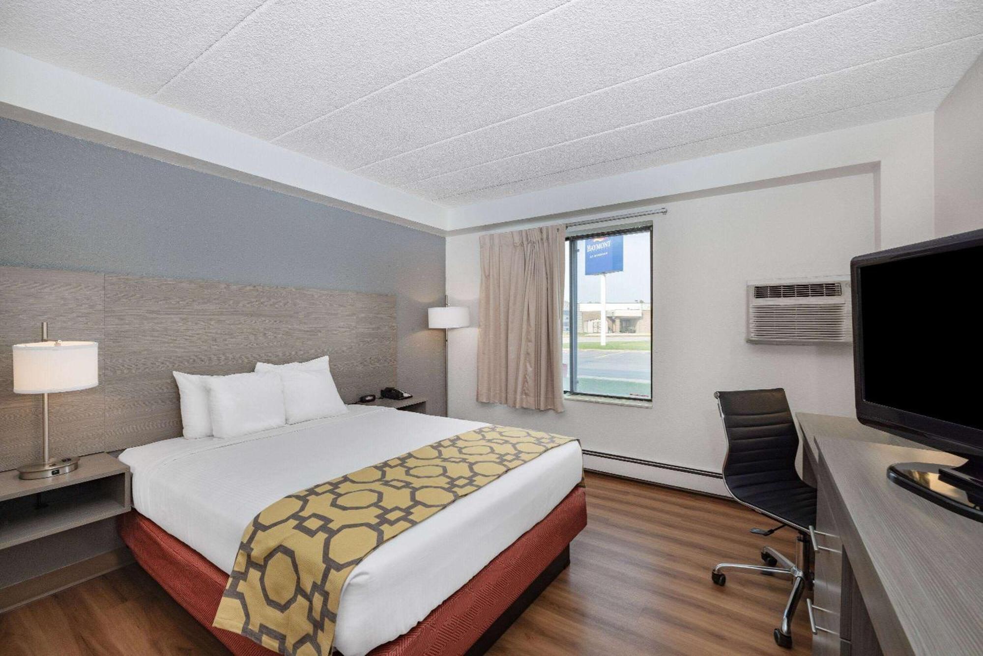 Baymont By Wyndham Gillette Hotel Buitenkant foto